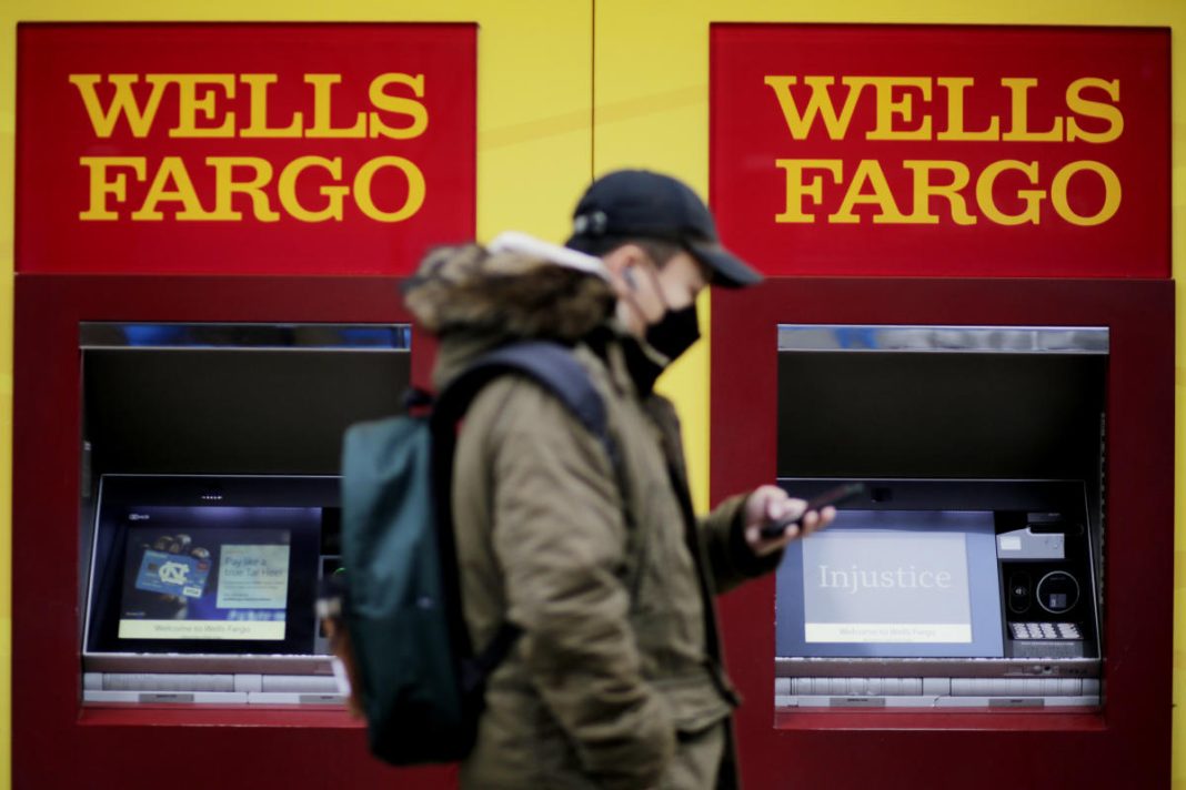 stocks-moving-after-hours:-wells-fargo,-franchise-group
